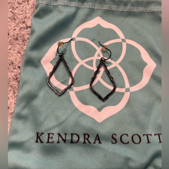 Kendra Scott Jewelry Kendra Scott Sophia Drop Earrings In Gunmetal Poshmark